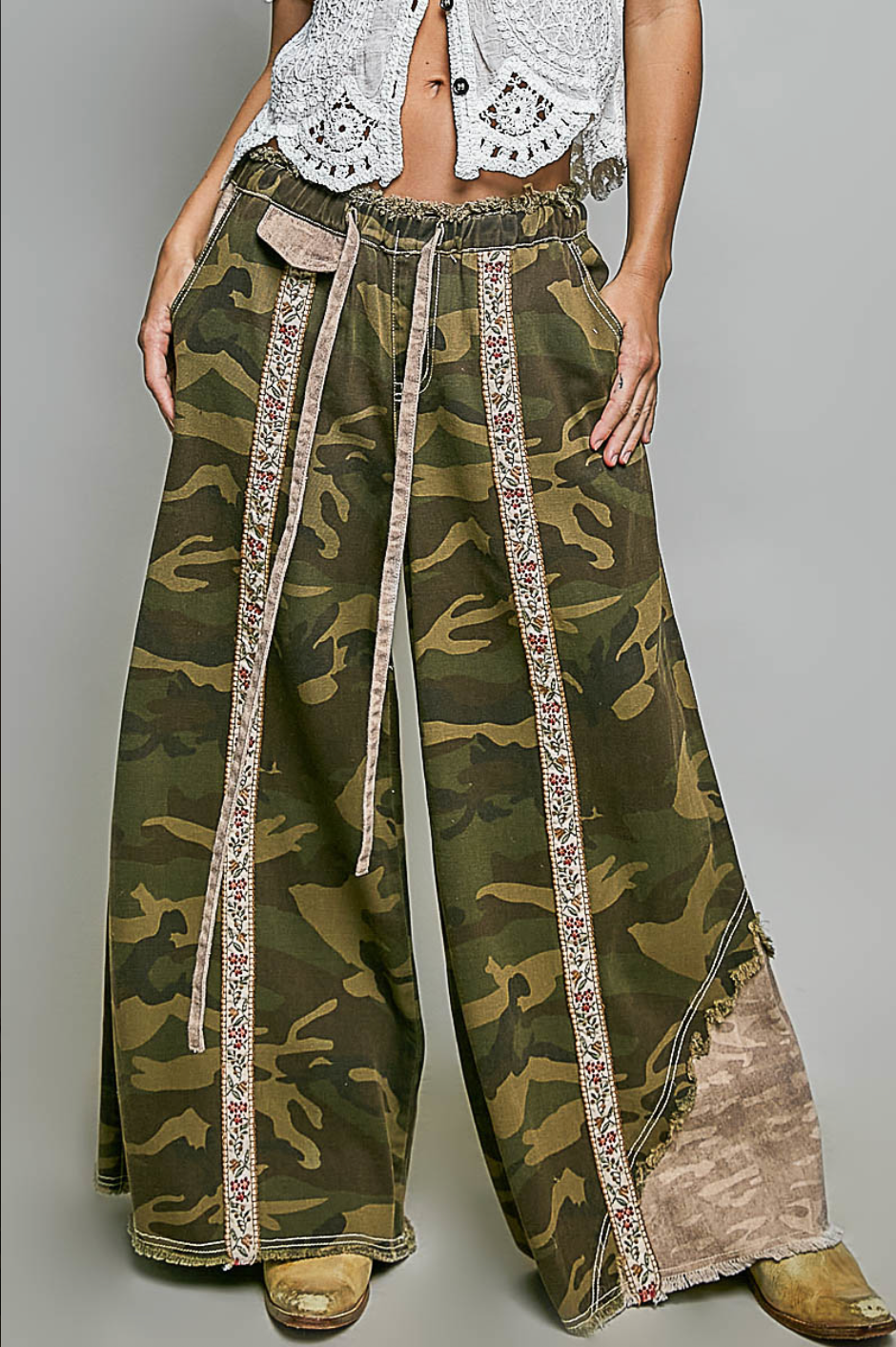 Backroad Beauty Camo Pants