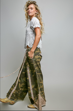 Backroad Beauty Camo Pants