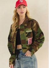 Close front view of Camo and Roses floral fabric jacket